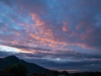 Kurzzeitiges Wolkenleuchten